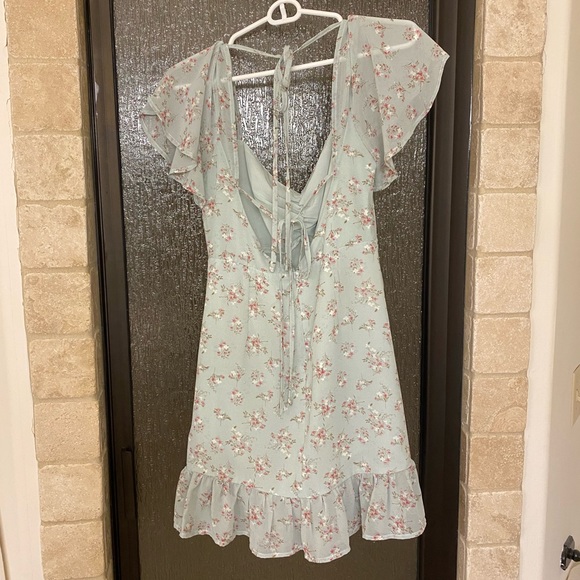 Ruched backless Sundress - Picture 2 of 3